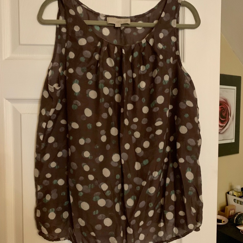 Sleeveless blouse from Loft
